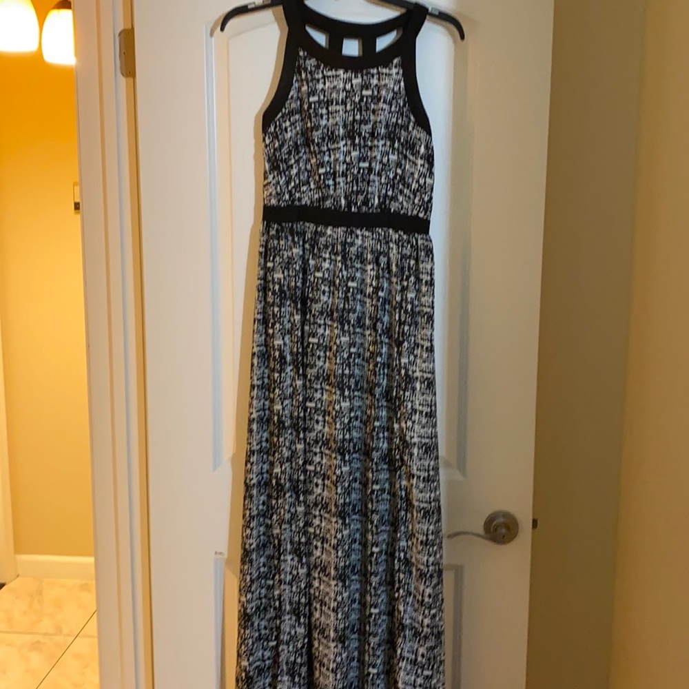 Black and white maxi dress.